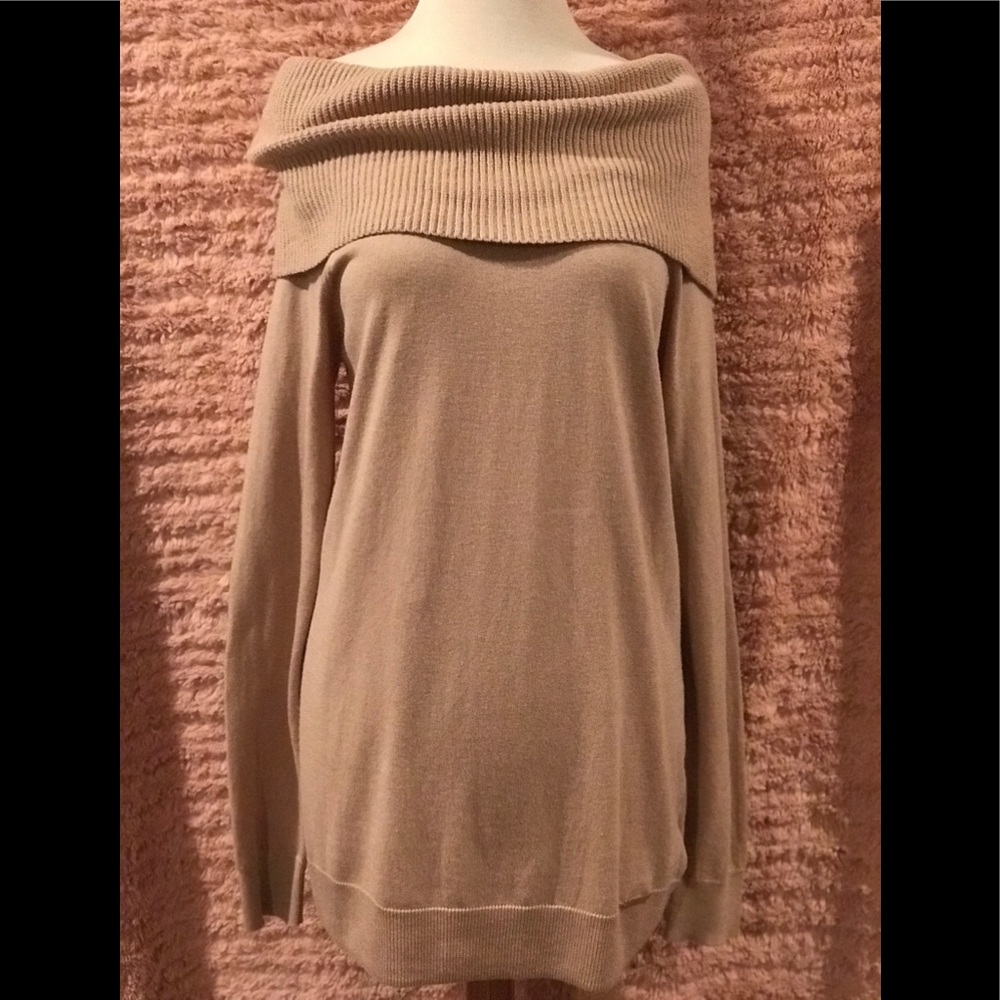 BRAND NEW- Michael Kors Top
